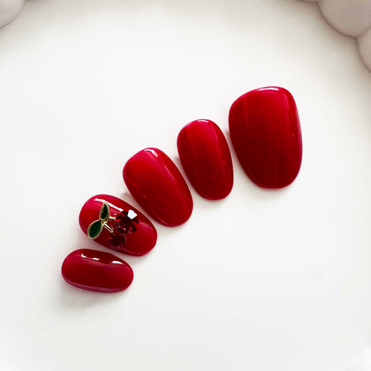 faux ongles modèle Cherry