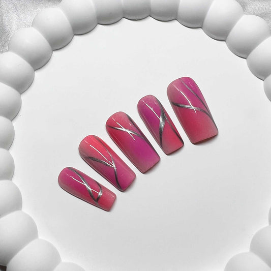 kit de faux ongles inspiration années 80