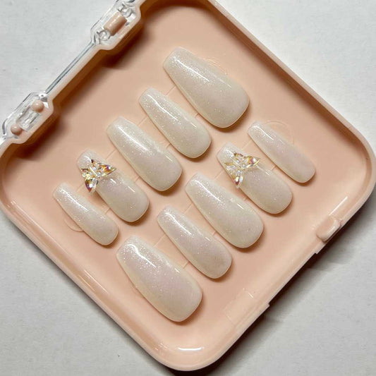 Press-on nails modèle White Glaze